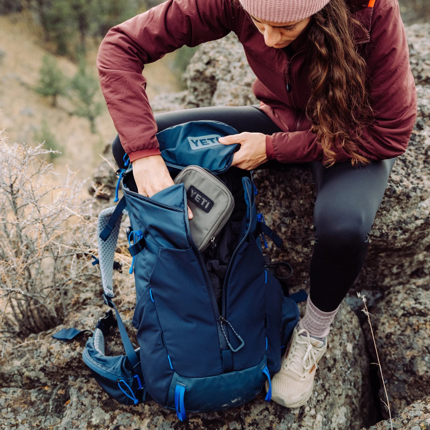 40L Women's Hiking Pack - US 6892