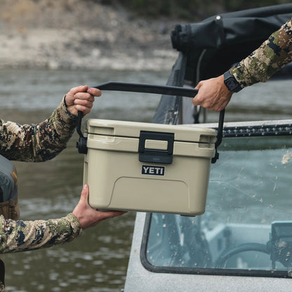 8 Hard Cooler - US 2372