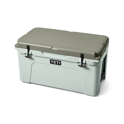65 Hard Cooler - US 8746