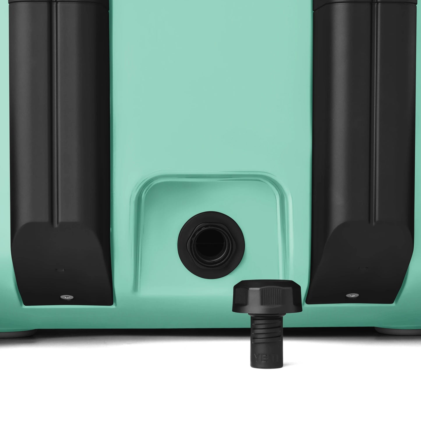 48 Wheeled Cooler - US 5654