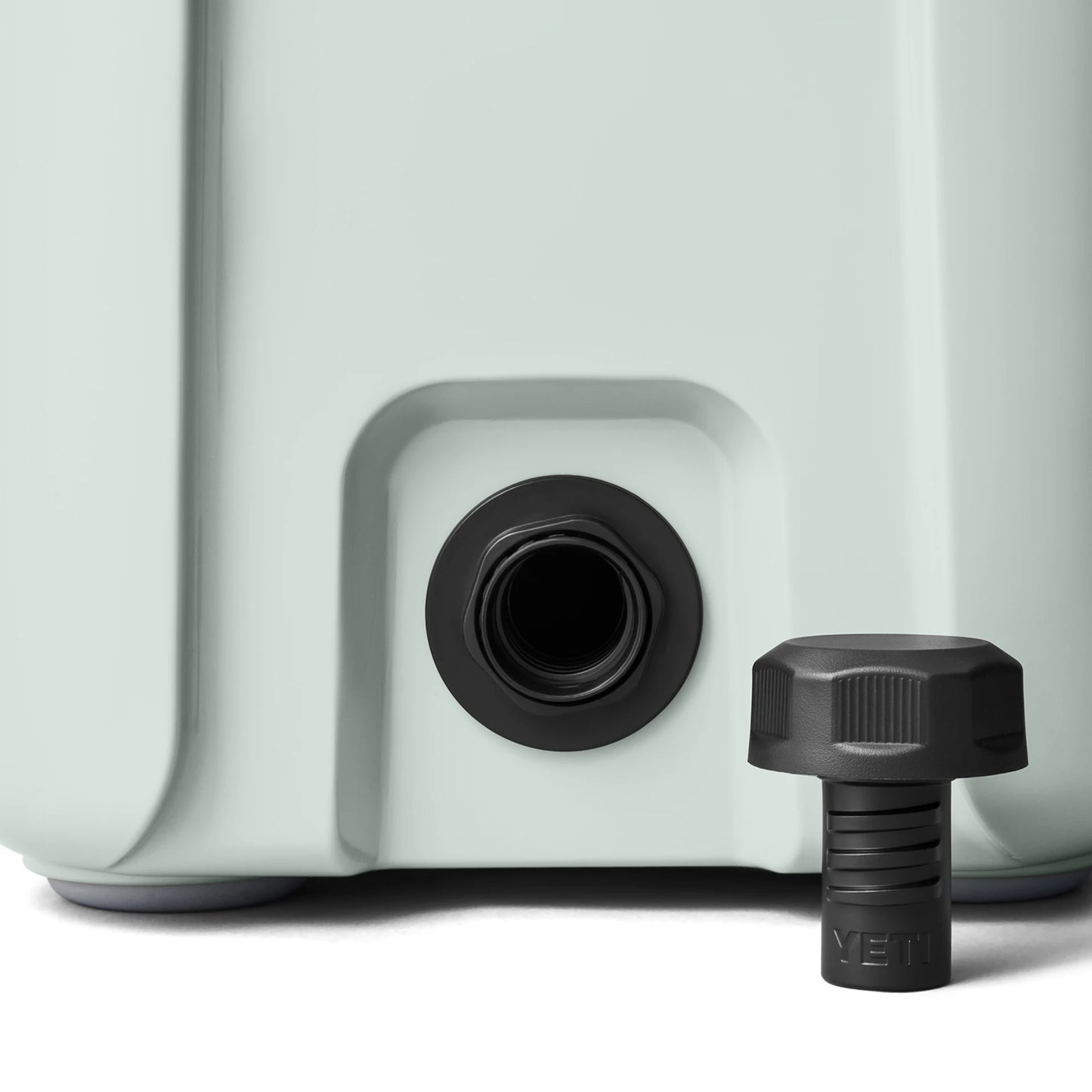 15 Hard Cooler - US 9597