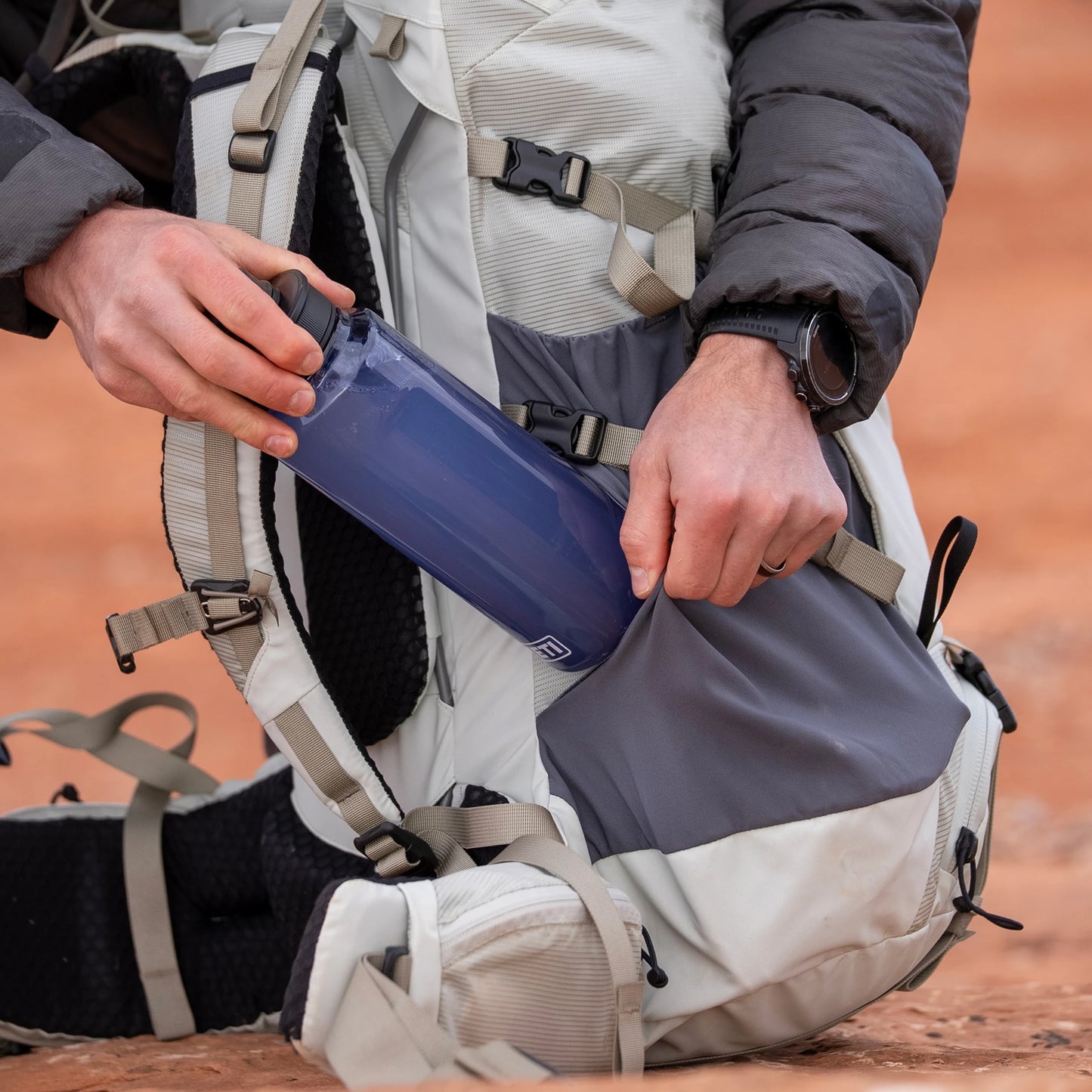 60L Men's Hiking Pack - US 8553