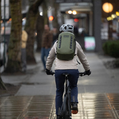 25L All-Weather Backpack - US 8476
