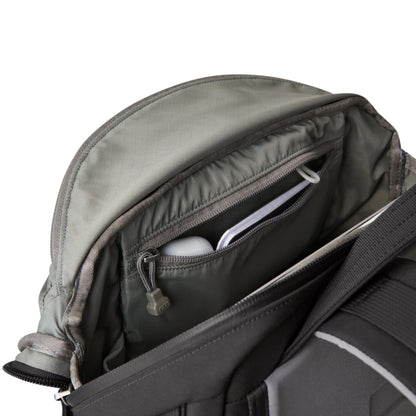 22L Carry On Backpack - US 8842